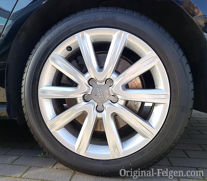 Audi Alufelge 5-V-Speichen Design silber