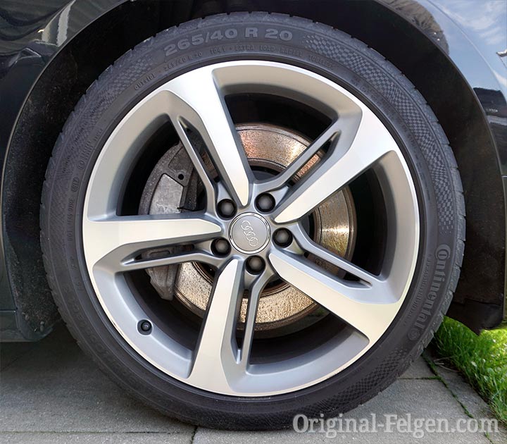 Audi Alufelge 5-Speichen-Rotor Design titanoptik teilpoliert
