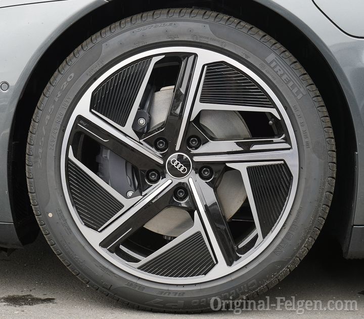Audi Zubehörfelge 5-Speichen-Aeromodul schwarz glanzgedreht