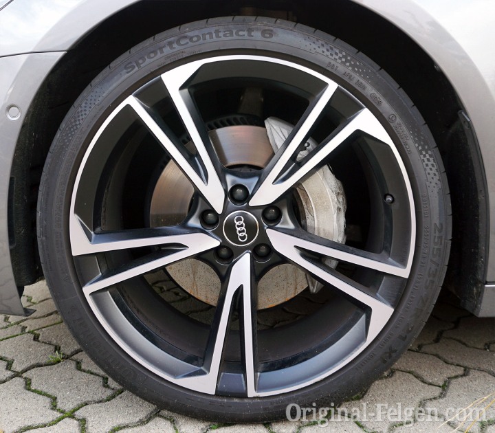 Audi Zubehörfelge 5-Arm-Falx-Design