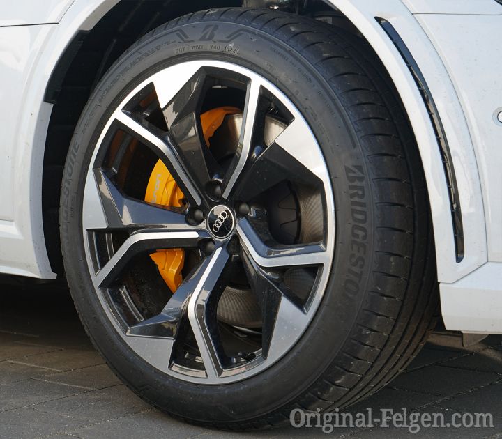 Audi Alufelge 5-Y-Speiche-Rotor schwarz glanzgedreht