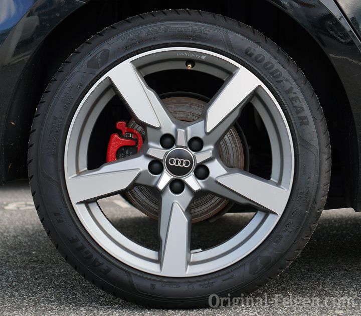 Audi Sport Alufelge 5-Speichen Polygon Design anthrazit teilpoliert