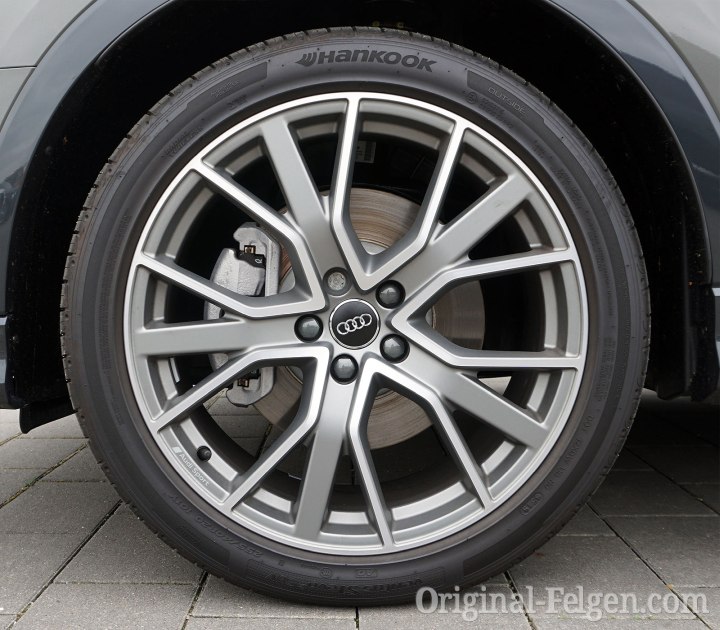 Audi Sport Alufelge 5-Y Speichen Stern Design Titanoptik