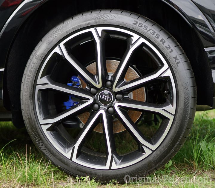 Audi Alufelge 5-V-Speichen-Polygon anthrazitschwarz glanzgedreht