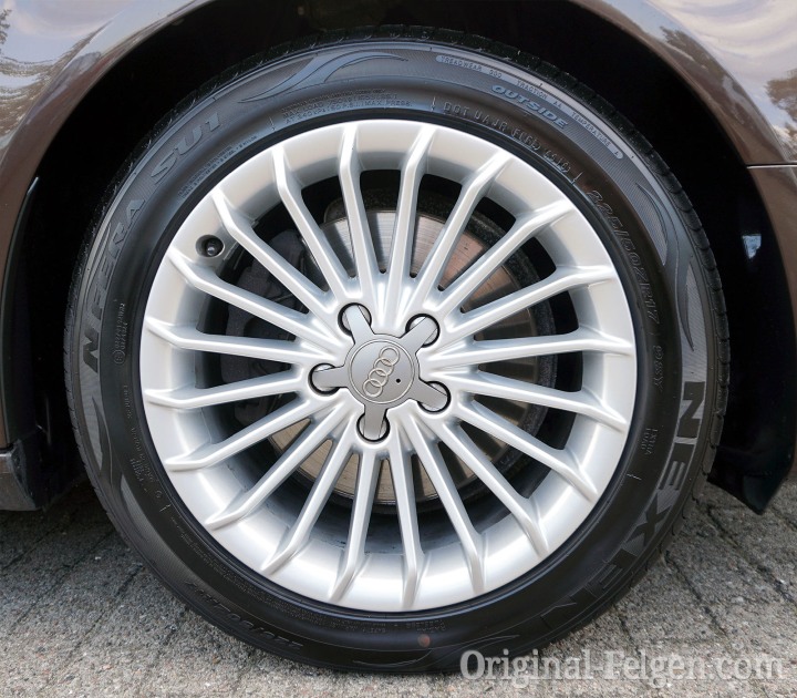 Audi Alufelge Mehrspeichen Fächer-Design silber