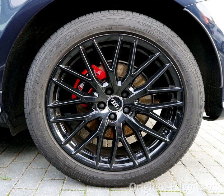 Audi Alufelge 10-Y-Speichen BBS Design schwarz glänzend