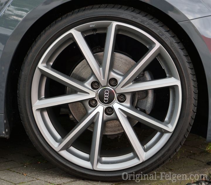 Audi Alufelge 5-Parallelspeichen V-Design grau