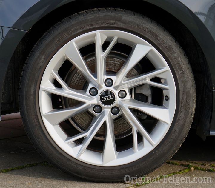 Audi Alufelge 5-V-Speichen-Y-Design silber
