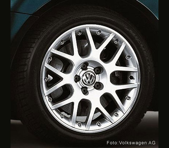 VW W8 Alufelge MADRAS brillantchrom