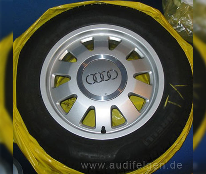 Audi Alufelge 10 Speichen breit silber