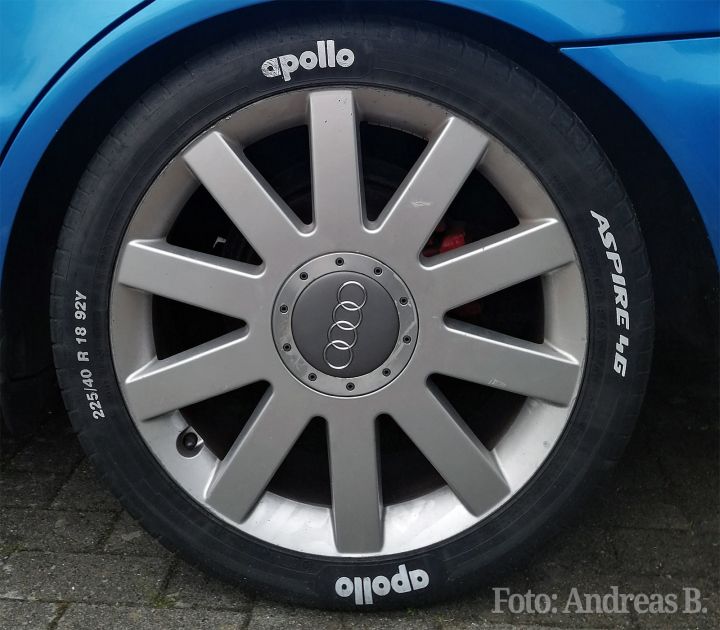 Audi Alufelge 10-Speichen Design silber