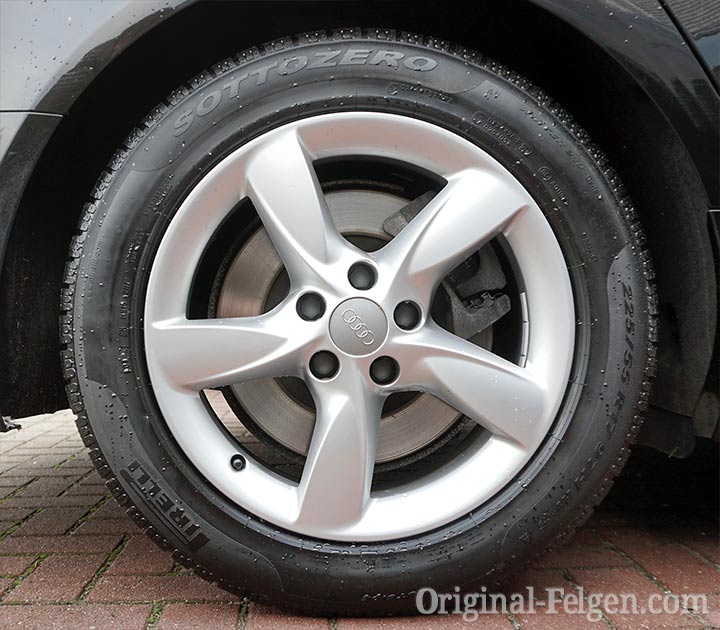 Audi Zubehör Alufelge 5-Arm-Helica-Design