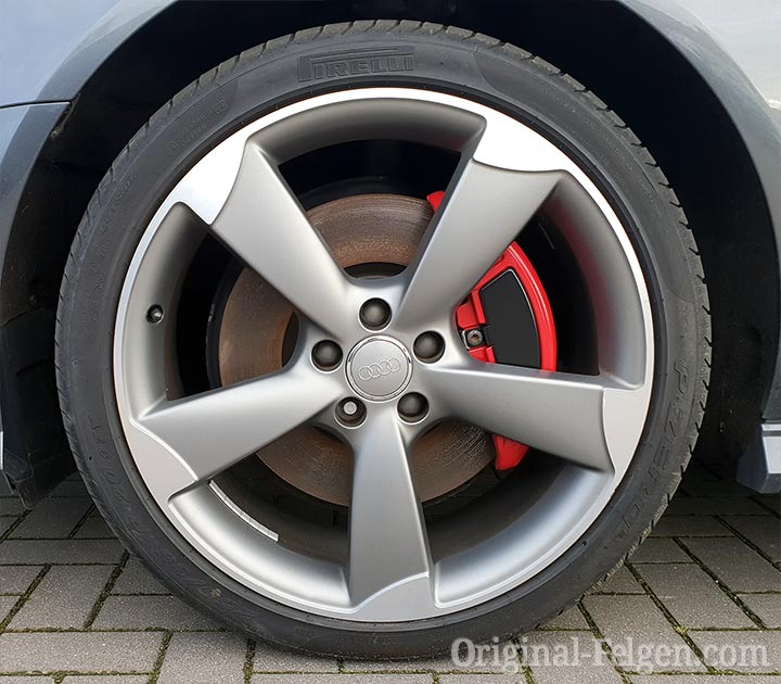 Audi exclusive Alufelge 5-Speichen Rotor Design Titan