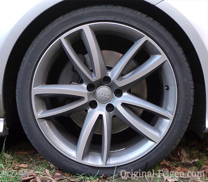 Audi Zubehör Alufelge 5-Arm-Parabol-Design