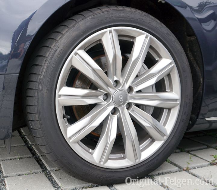 Audi Alufelge 10-Speichen-Design silber