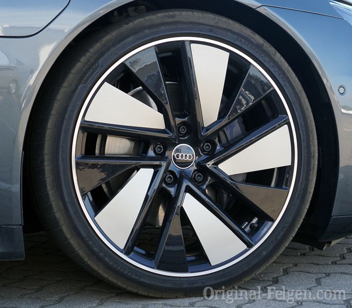 Audi Alufelge 10-Speichen-Trapezmodul schwarz glanzgedreht