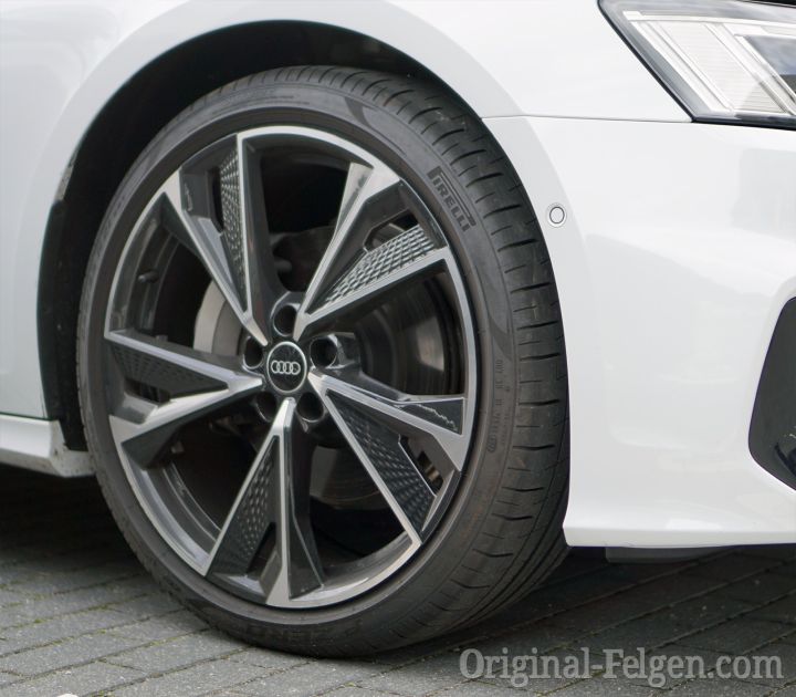 Audi Alufelge 5-V-Speichen-Struktur anthrazitschwarz glanzgedreht