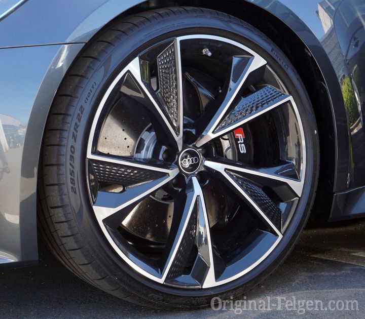 Audi Alufelge 5-V-Speichen-Struktur-Design schwarz glänzend