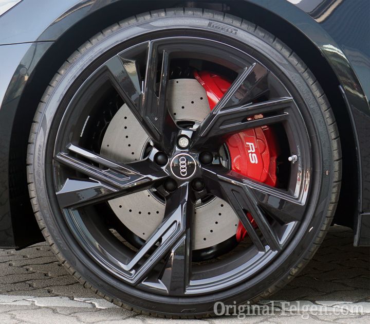 Audi Alufelge 5V-Speichen-Trapez-Design schwarz glänzend