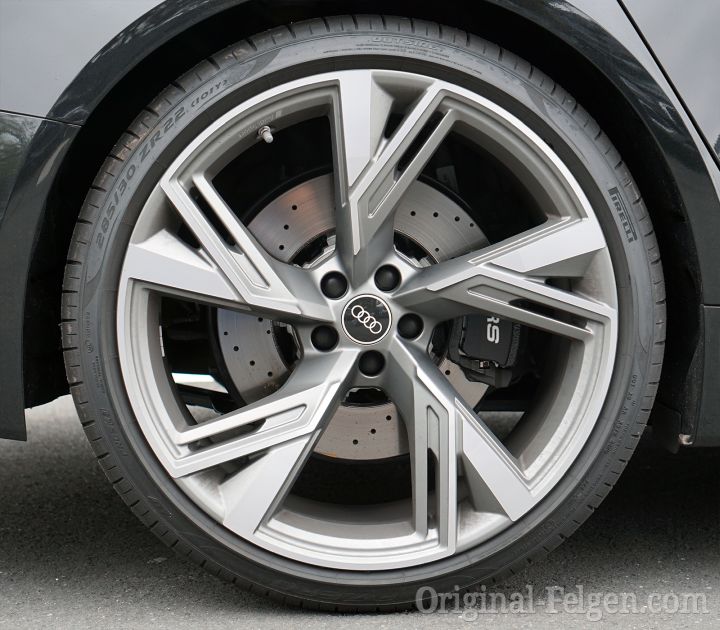 Audi Alufelge 5V-Speichen-Trapez-Design titanoptik matt glanzgedreht