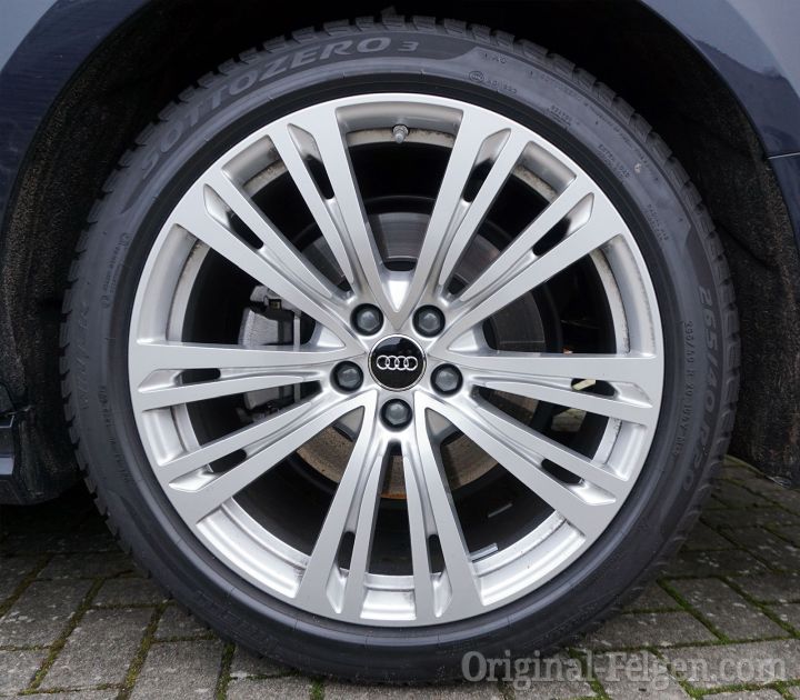 Audi Alufelge 10-Parallelspeichen-Design silber