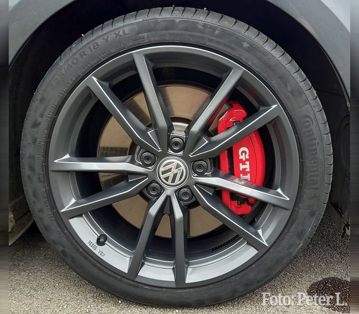 Original VW Zubehörfelge PRETORIA dark graphite matt