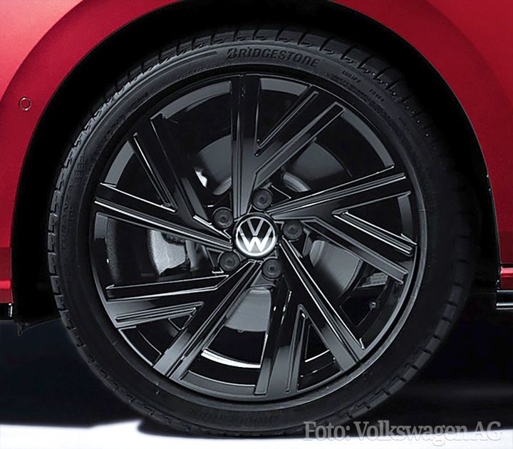 VW Alufelge BERGAMO schwarz glänzend