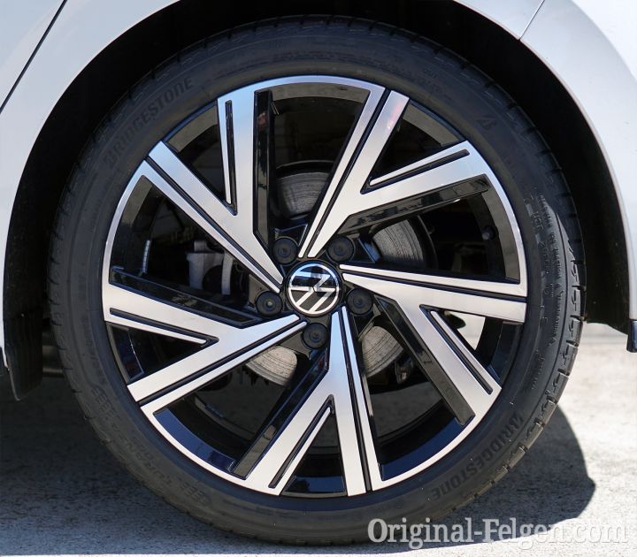VW Alufelge BERGAMO schwarz glanzgedreht