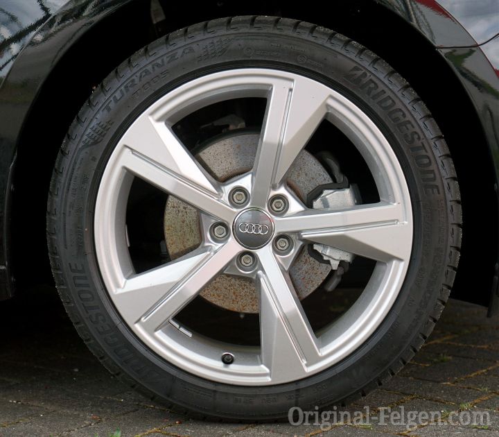 Audi Alufelge 5-Speichen Stern Design