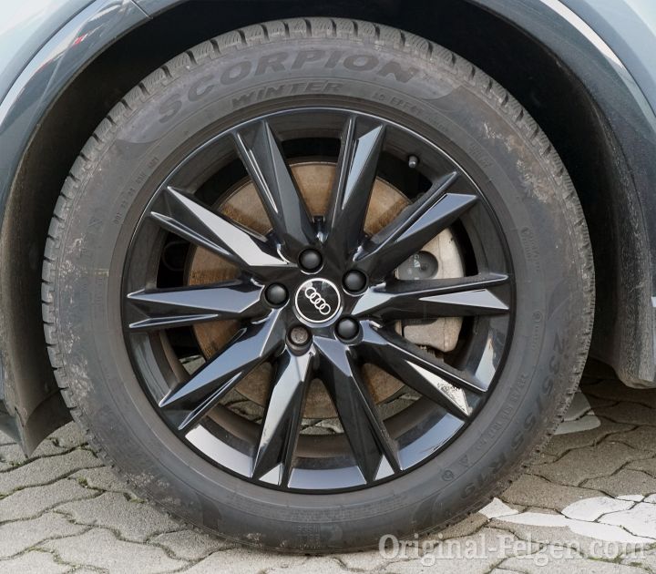 Audi Alufelge 10-Speichen-Lamina schwarz glänzend