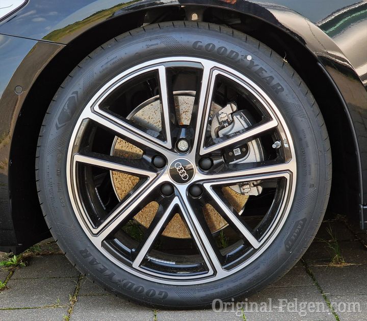 Audi Alufelge 5-Doppelspeichen schwarz metallic glanzgedreht