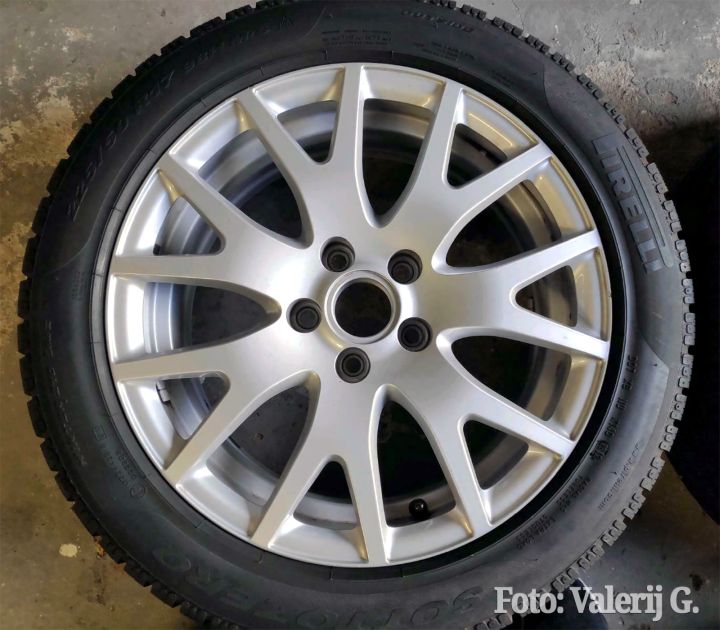 Audi Alufelge 7-Y Speichen Design