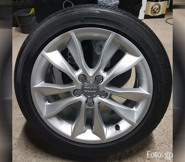 Audi Alufelge 10-Design Speichen