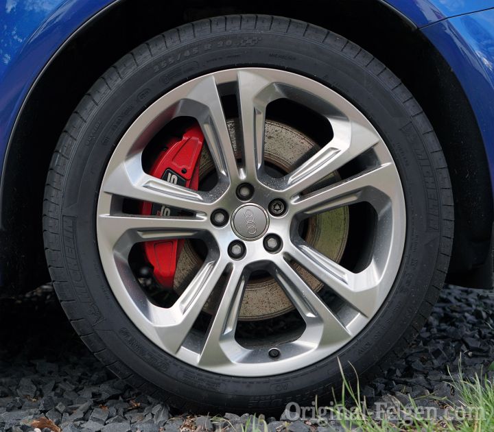 Audi Alufelge 5-Doppelspeichen-Off road-Design