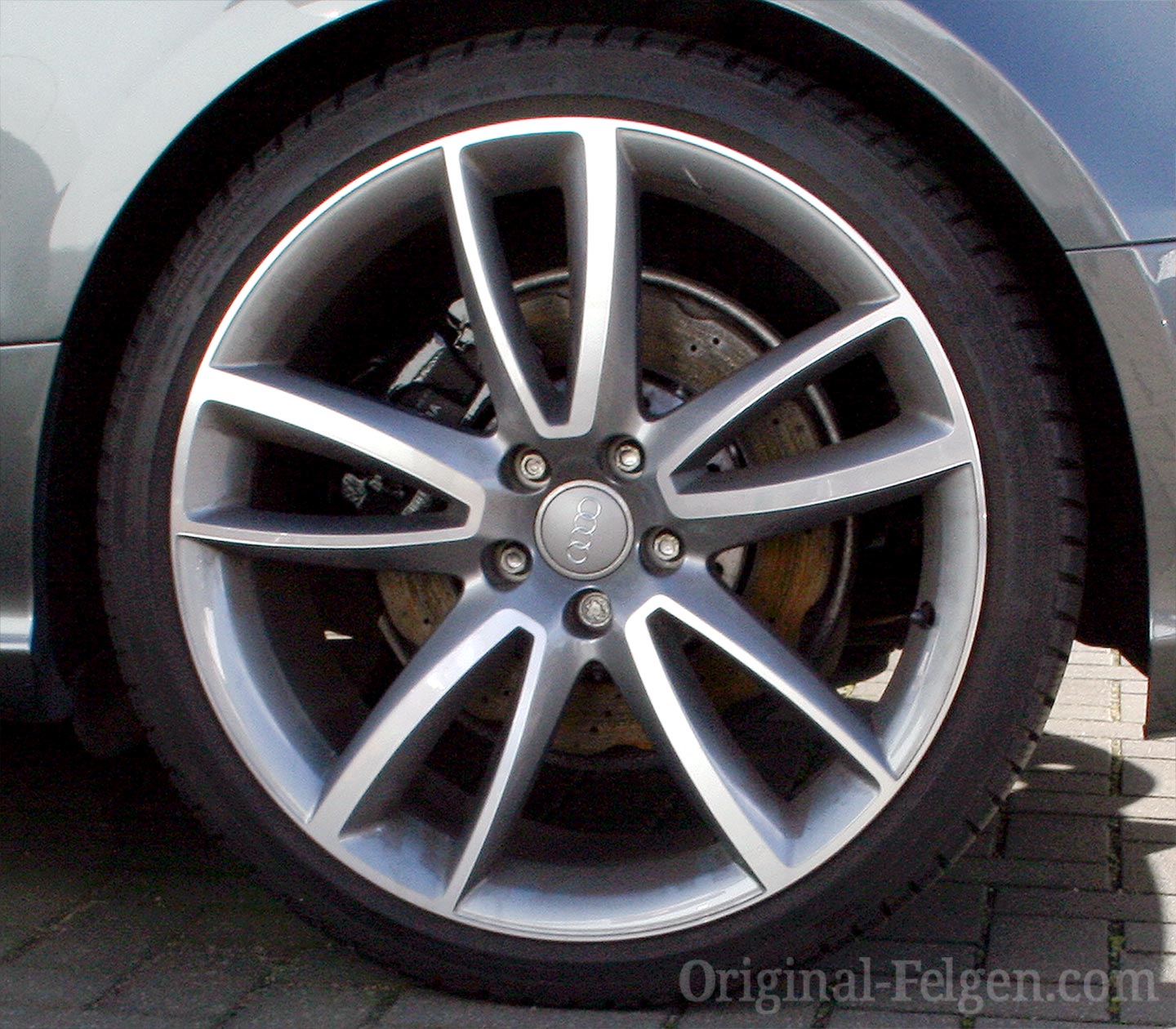 Audi Zubehör 5-Arm-Parabol-Design Felge