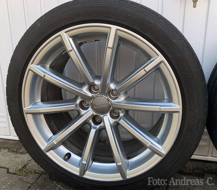 Audi Alufelge 10 Speichen Design silber