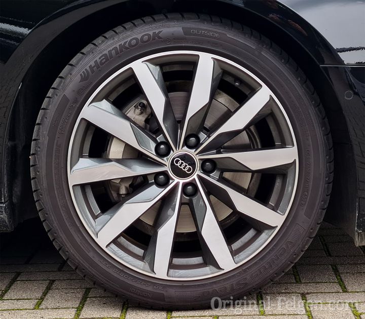 Audi Zubeh�rfelge 10-Speichen-Dynamik-Design brillantsilber