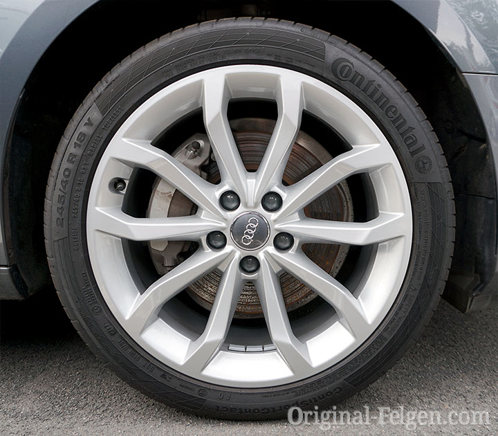 Audi Zubehörfelge 10-Speichen-V-Design