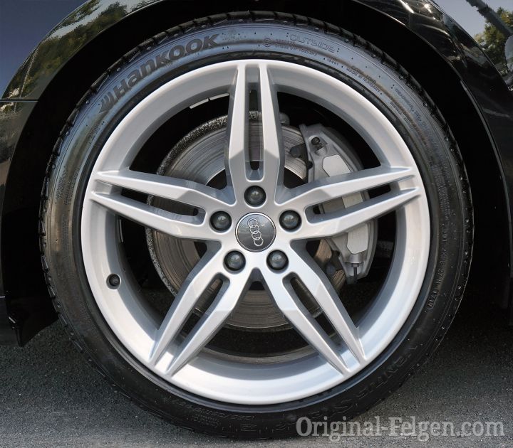 Audi Alufelge 5 Doppelspeichen Stern Design S-Line