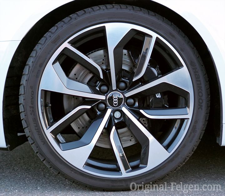 Audi Alufelge 5-Doppelspeichen-Edge-Design Anthrazitschwarz glänzend