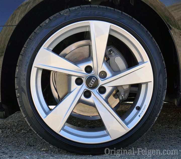 Audi Alufelge 5-Arm Design silber