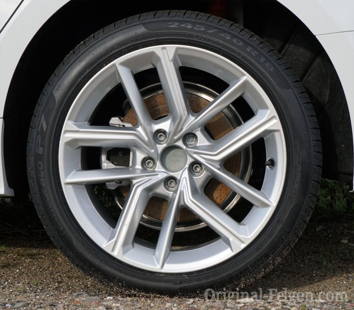 Audi Alufelge 5-Doppelspeichen-Design (S-Design) silber