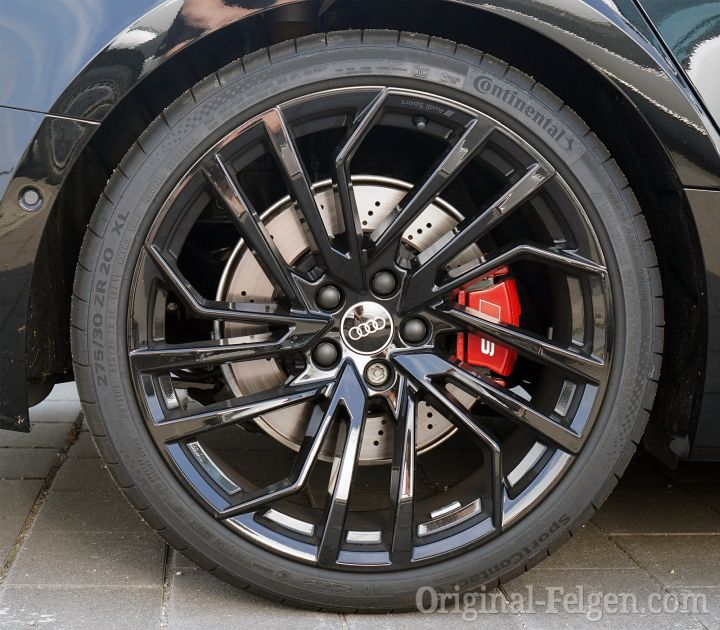 Audi Alufelge 5-Segmentspeichen-Evo-Design in Schwarz glänzend