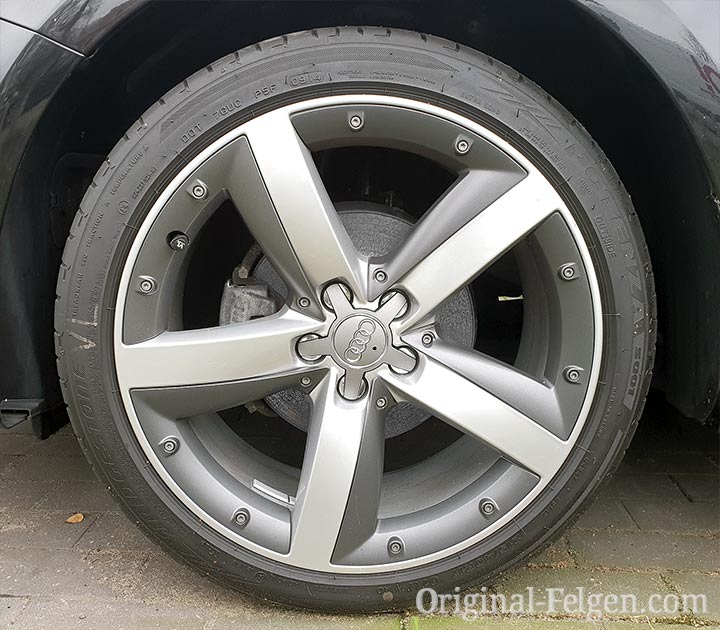 Audi Alufelge 5-Speichen Design mehrteilig