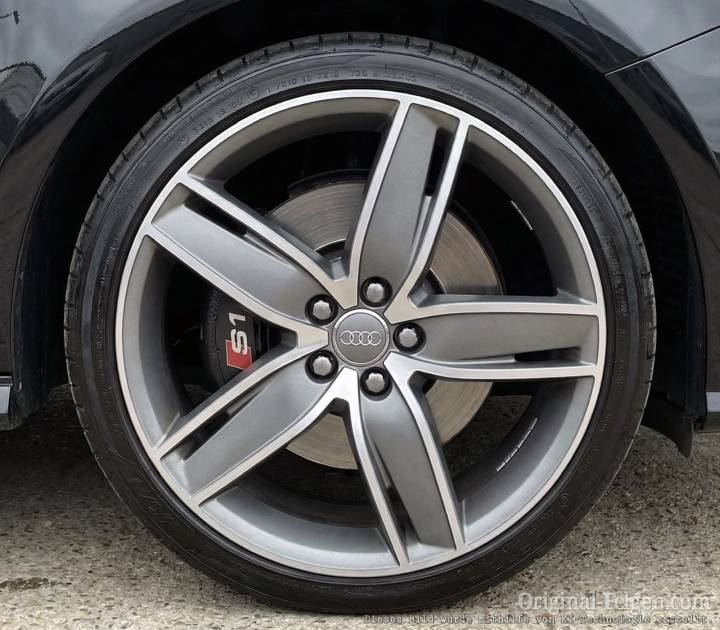 Audi Alufelge 5-Speichen-Design titangrau